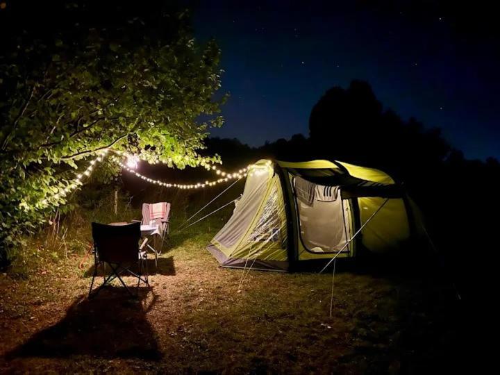 Camp The Sunrise Hill Hotel Пивка Екстериор снимка